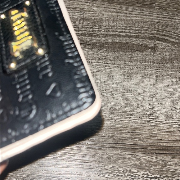 Juicy Couture Embossed Black Wallet with Keyring - Picture 9 of 11